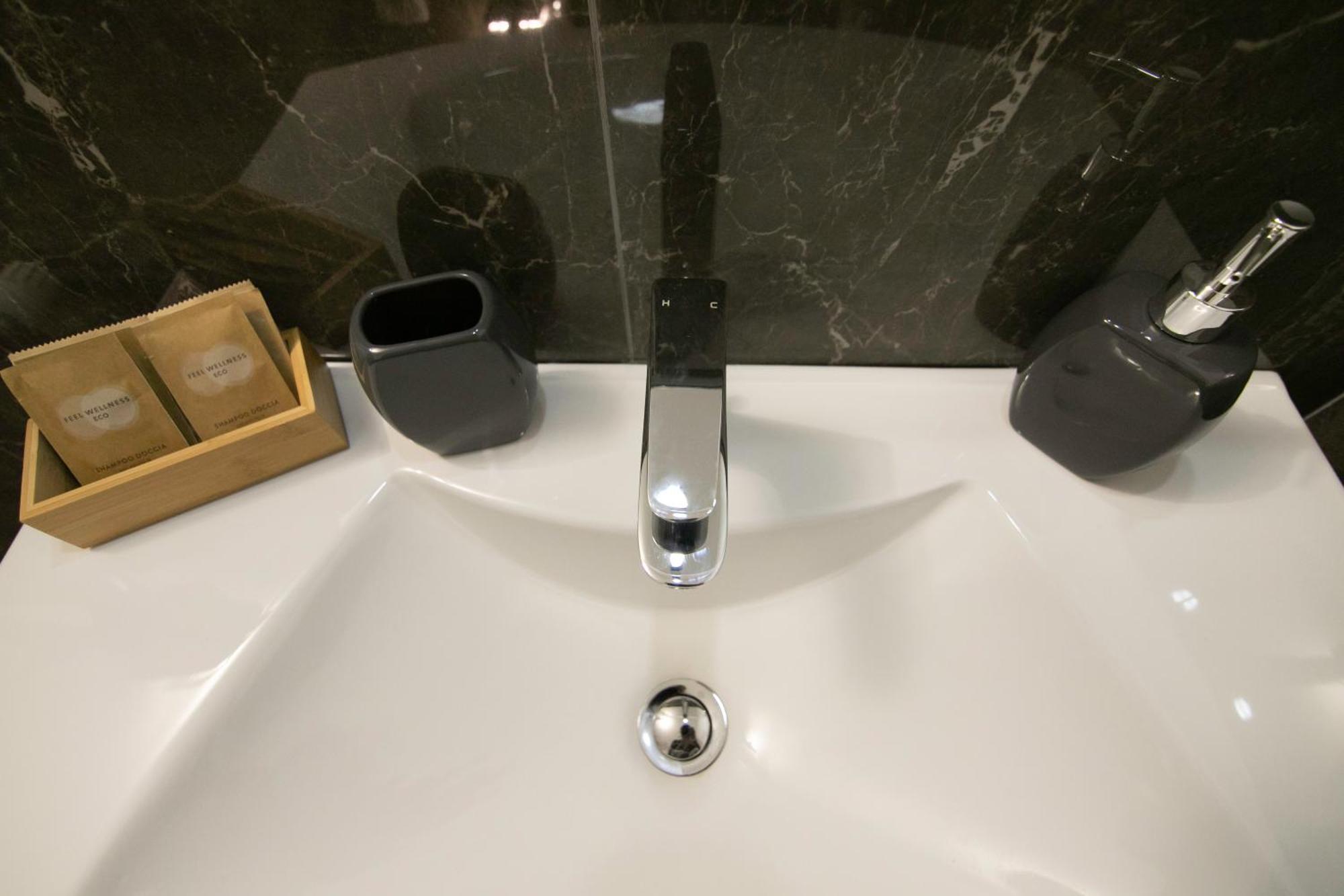 Villareale47 Luxury Suites & Rooms Palermo Eksteriør billede